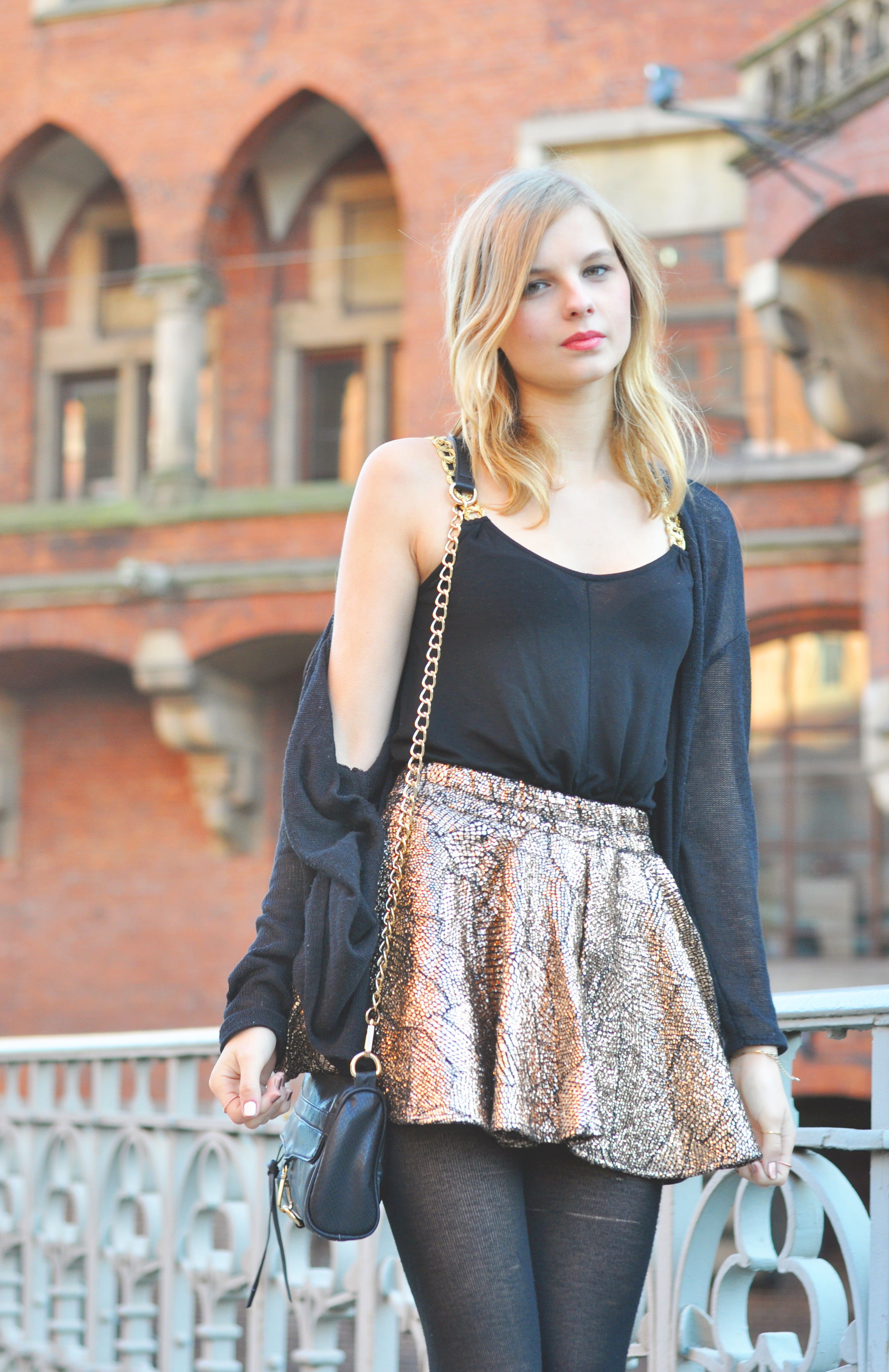 OUTFIT | Adventslook: Mein goldener Rock - strawberry pie